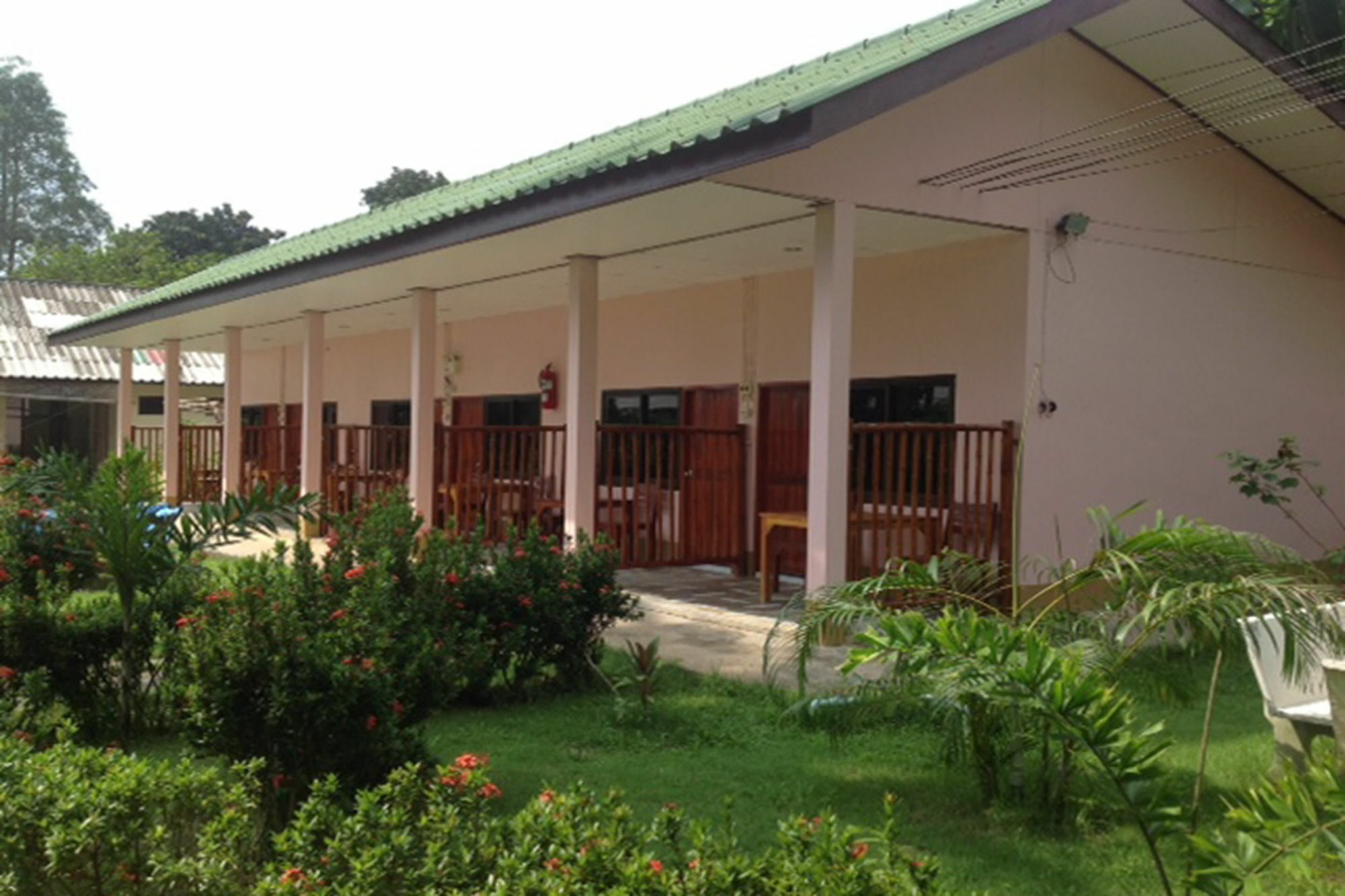 Sanook Sanang Resort Ко Чанг Екстериор снимка